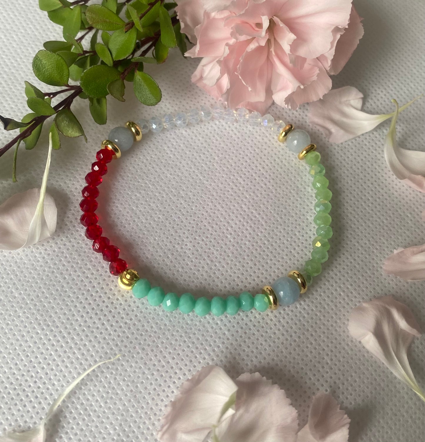 Hint of Red Beaded Bracelet